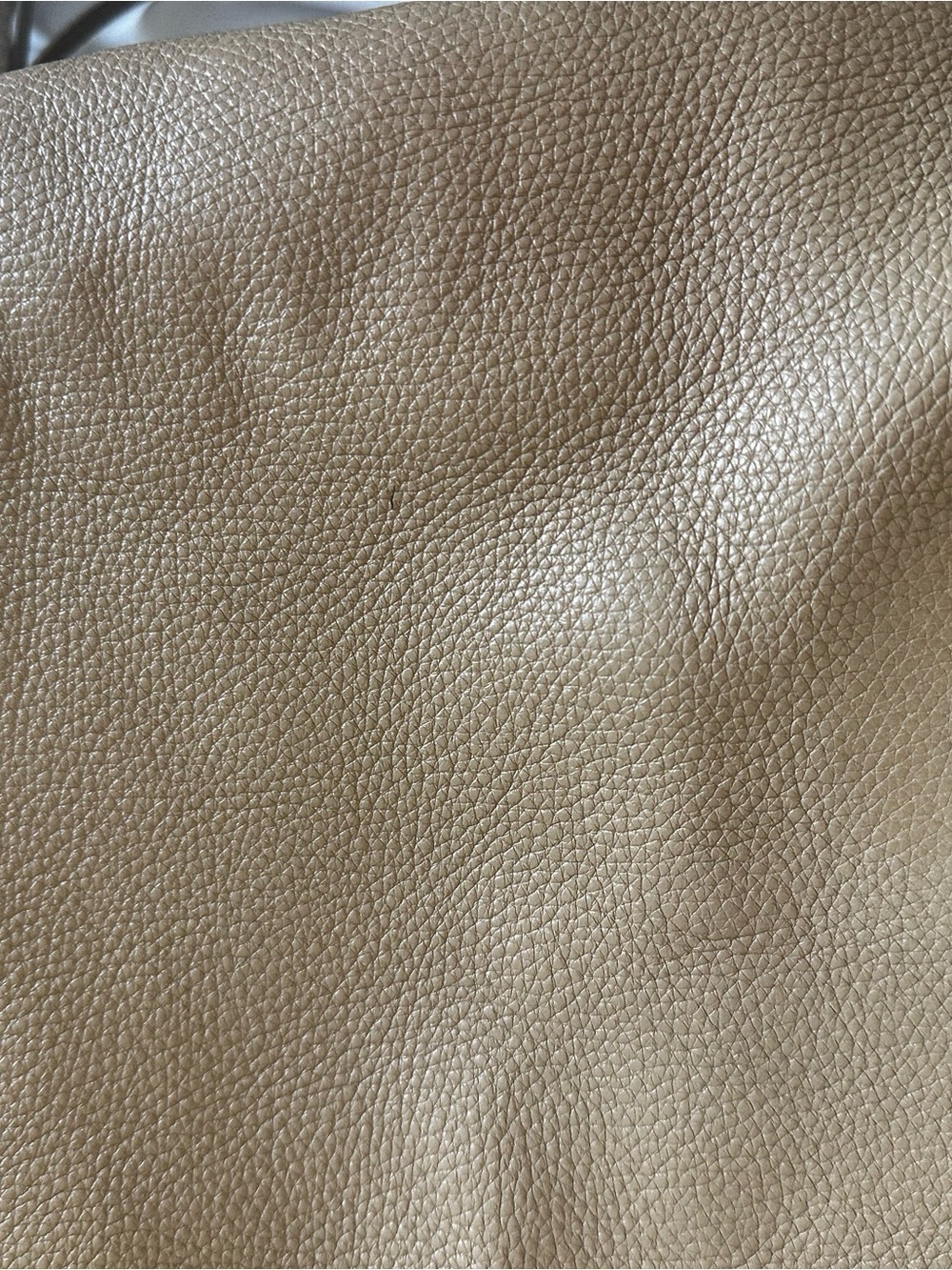 Gucci Tan Leather Shoulder Bag with Chain Straps and Tassel - Picture 11 of 13